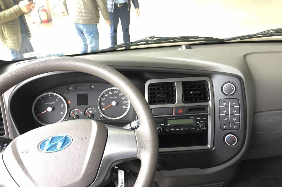 Nội thất cabin xe tải hyundai new porter 150