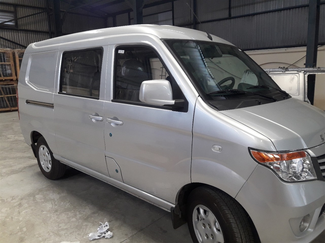 Xe tải VAN Kenbo 5 chỗ, 650kg, tiêu chuẩn EURO 4