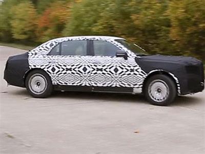 Limousine của Putin hoàn tất kiểm tra, chuẩn bị ra mắt